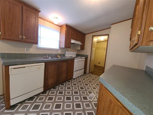 Foto del edificio - 9622 Oak Hill Dr