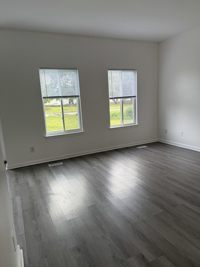 Foto del edificio - 21423 Frost Ct