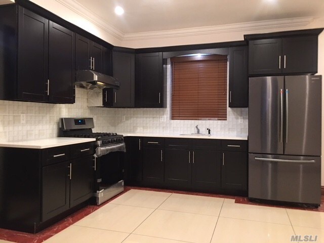 Foto del edificio - 43-08 Murray St