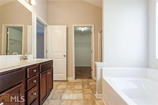 Building Photo - 505 Napa Valley Ln SW