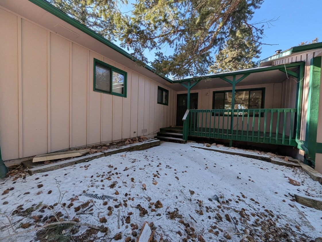 Photo - 1015 Edge Hill Dr (Woodland Park, CO)