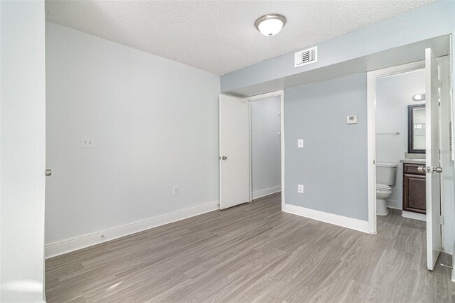 Foto del edificio - 441 Fountainhead Cir