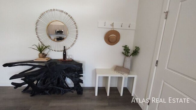 Foto del edificio - 641 Homestead Ave