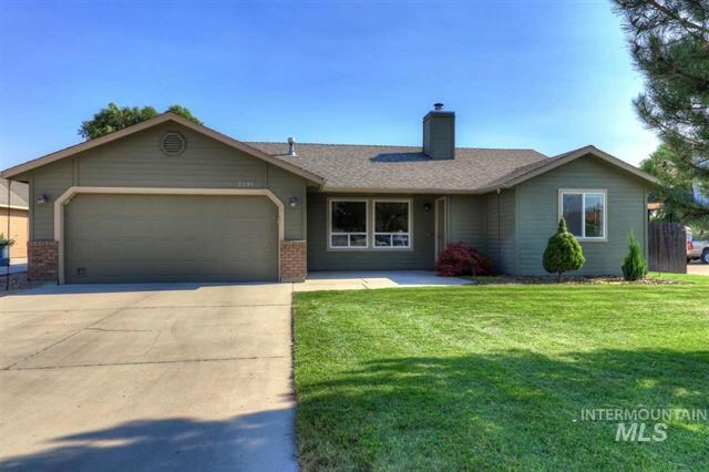 Primary Photo - 2101 Wildflower Dr