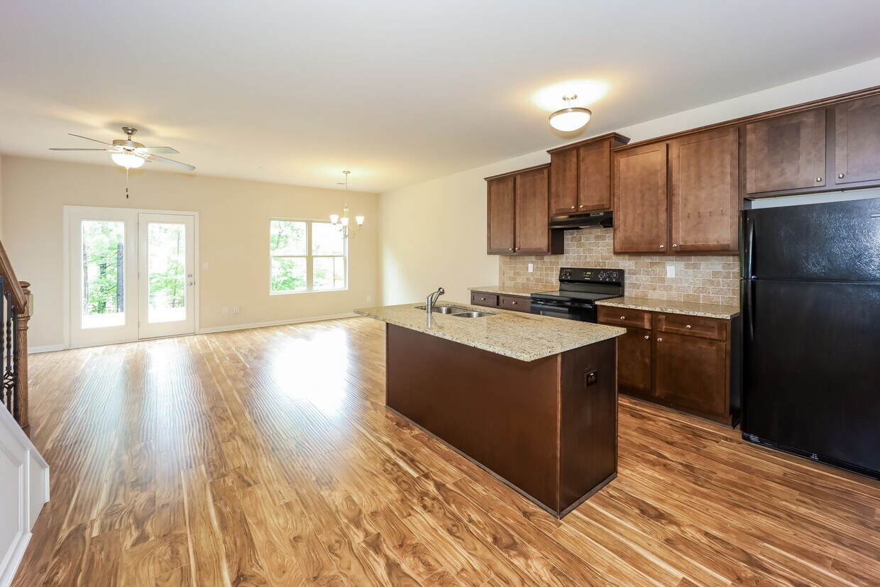 Foto del edificio - Beautiful 3 Bed 2.5 Bath home in Jonesboro...
