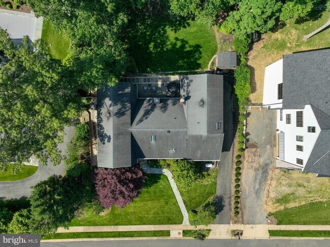 Foto del edificio - 1440 Highwood Dr