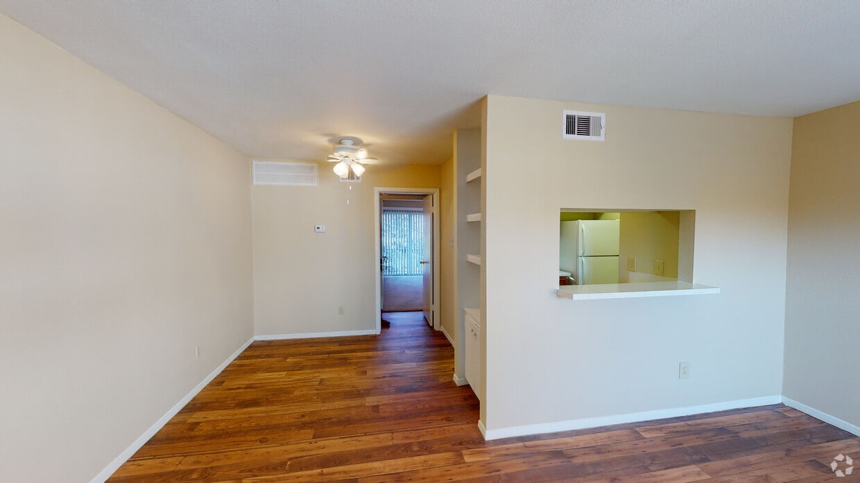Photo - Greenbriar Bend Apartments