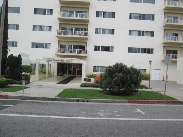 Primary Photo - 101 California Ave