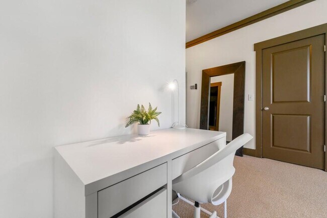 Building Photo - 750 Liberty Commons Dr NW