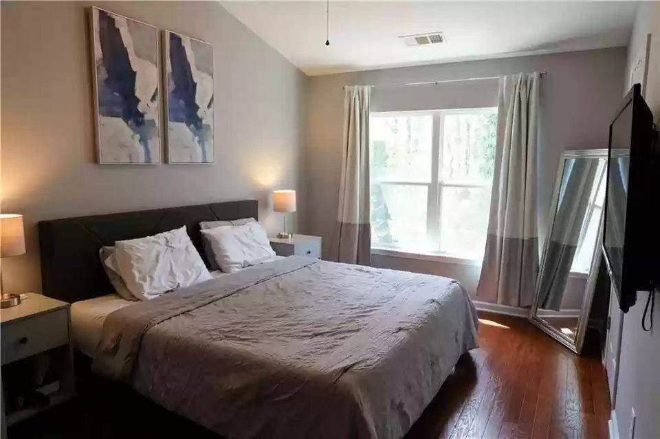 Foto principal - 688 Communipaw Ave