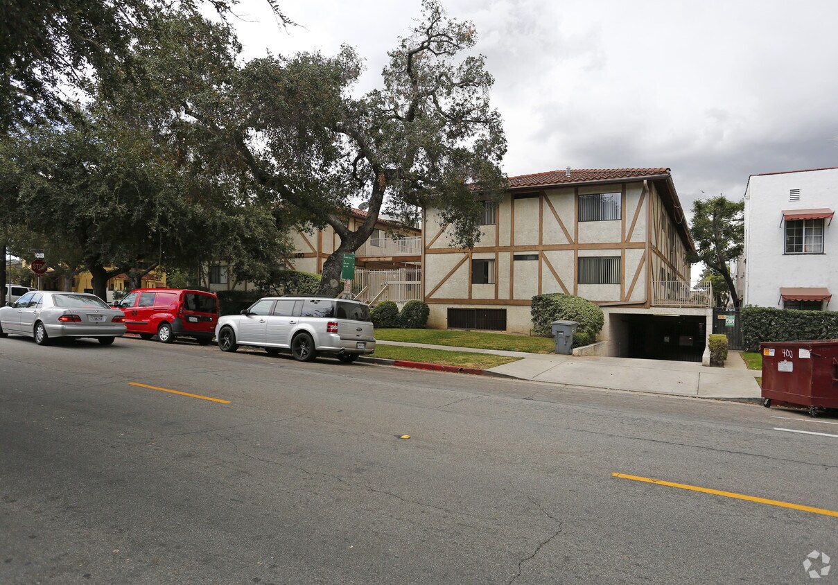Foto principal - 400 Riverdale Dr