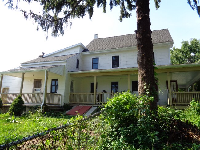 Building Photo - 1616 Beaver Valley Pike