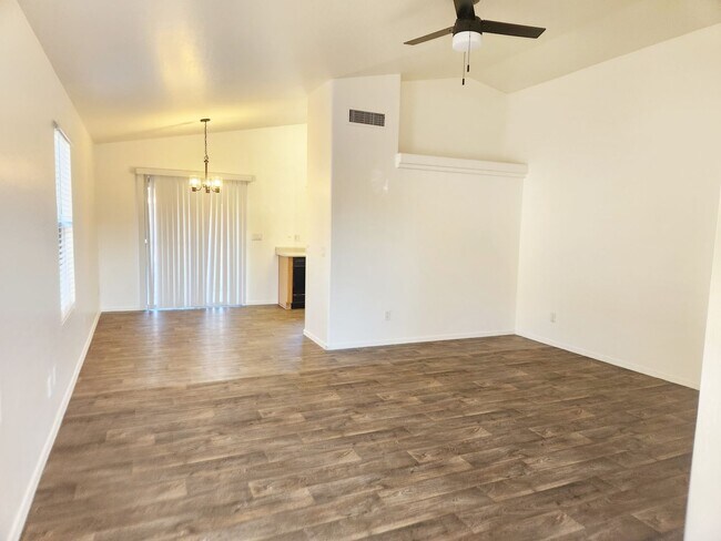 Foto del edificio - 3 bed 2 bath home