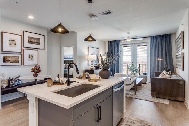 Building Photo - Aura Crown Heights