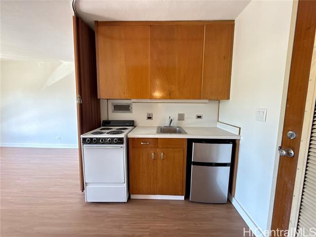Building Photo - 1511 Nuuanu Ave
