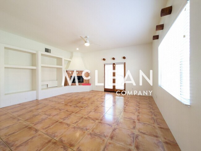 Foto del edificio - Classic 3 Bedroom Spanish Home with Pool -...