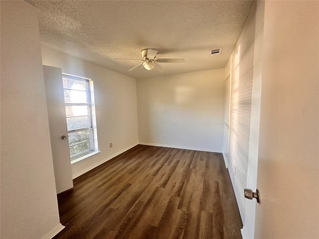 Building Photo - 2108 Blossom Ln