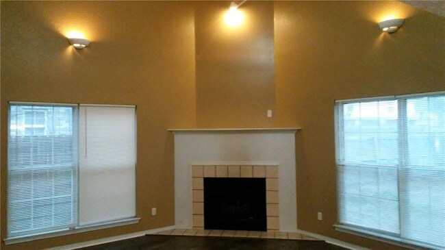 Foto del edificio - 870 Larkspur Ln