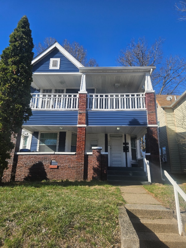 Building Photo - 1054 W 31st St
