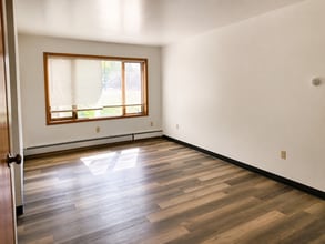 Building Photo - 604 2nd St