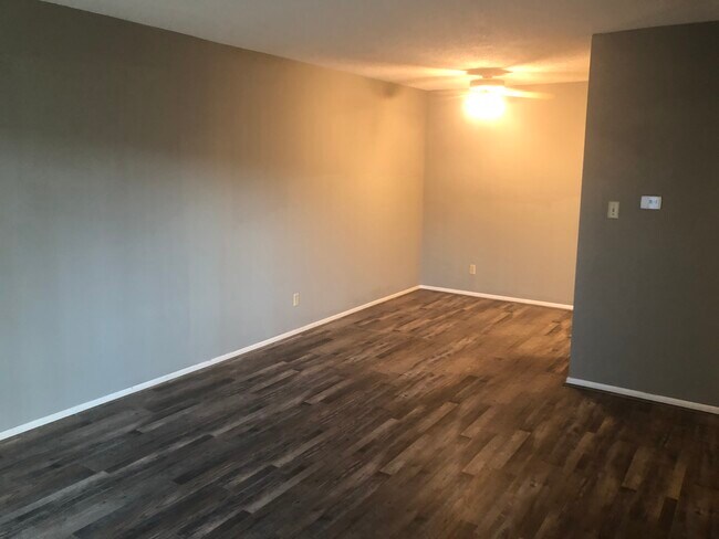 Las casas tipo rancho ofrecen una gran flexibilidad para los compradores de viviendas con un plano de planta abierto y una distribución amplia. - 2325 SW Briarwood Plz