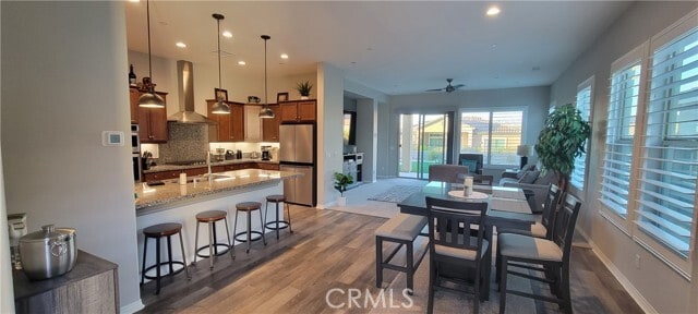 Foto del edificio - 82 Burgundy