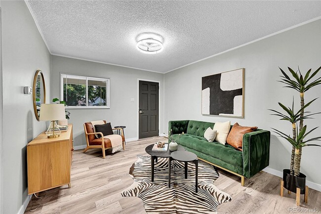 Building Photo - LOCATION LOCATION!!  LOHI Italian styled s...