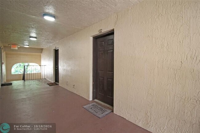 Building Photo - 4241 W McNab Rd