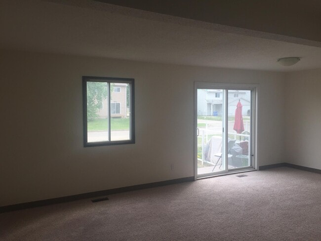 Building Photo - 8911-8102 102 Ave