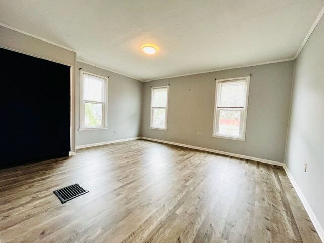 Building Photo - 2644 Findley Ave