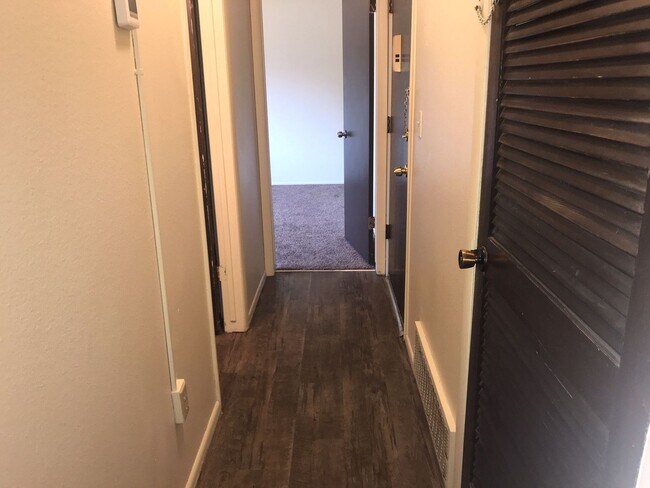 Foto del edificio - South Ogden rental main floor