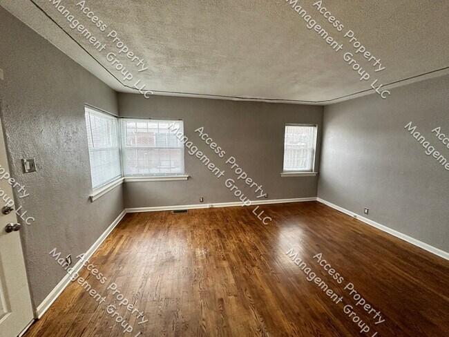 Foto del edificio - 4040 Costa Ave NE