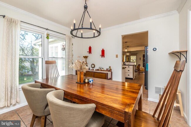 Foto del edificio - 517 Summercroft Dr
