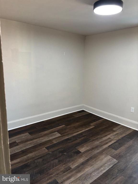 Building Photo - 747 S Lime St