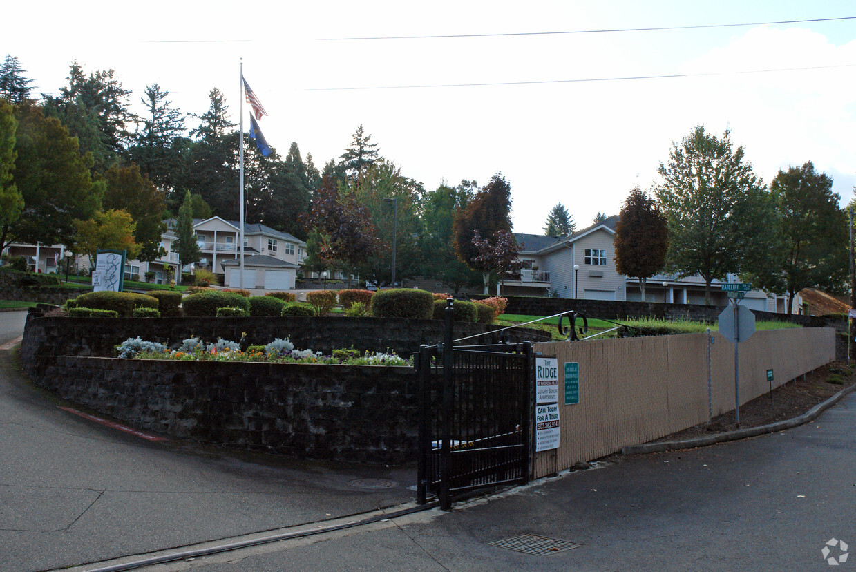 Foto del edificio - The Ridge At Madrona Hills