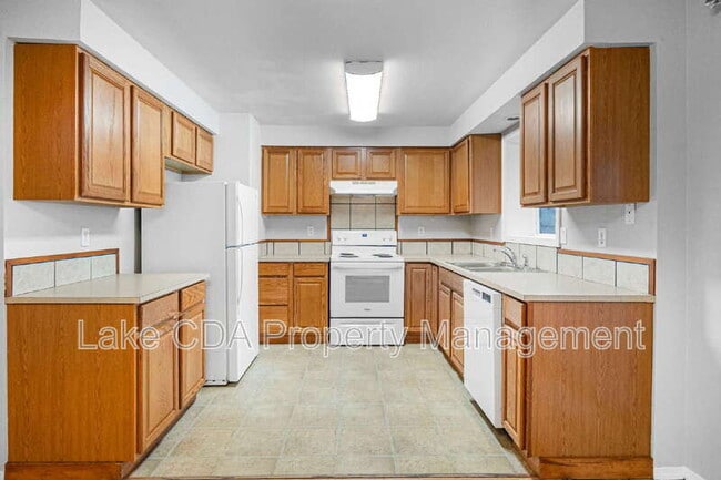 Building Photo - 908 N 2nd St