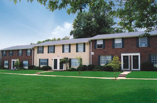 Building Photo - 415 Sylvia Dr