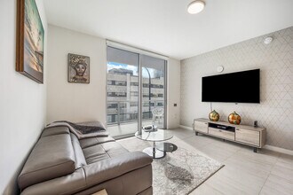 Building Photo - 3900 Biscayne Blvd
