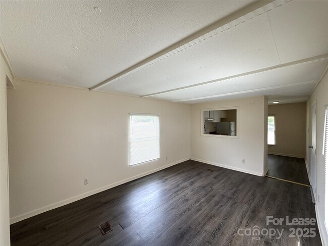 Building Photo - 300 Huffstetler Rd