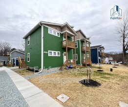 Building Photo - 2307 Owen St