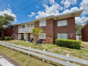 Building Photo - 603 Colonial Dr