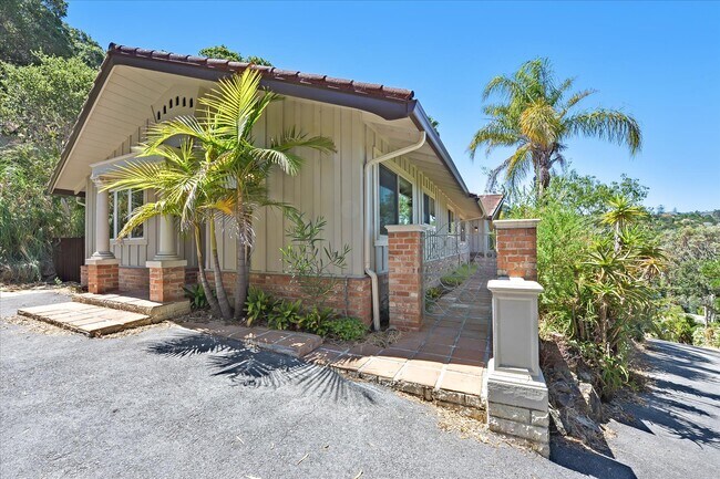 Foto del edificio - 1150 Chula Vista Dr