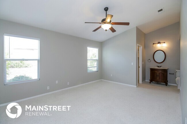 Foto del edificio - 8008 W Tuckey Ln