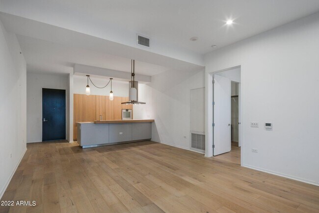 Foto del edificio - 7120 E Kierland Blvd