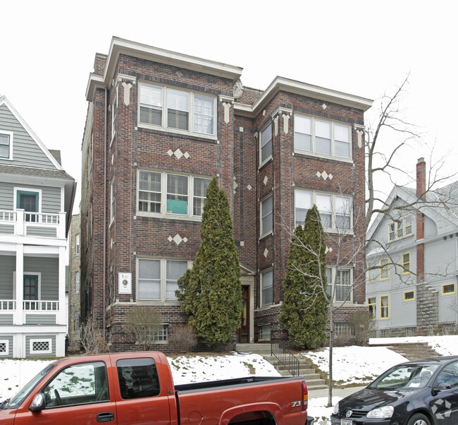 26112613 N Stowell Ave Milwaukee, WI 53211 Rentals Milwaukee, WI