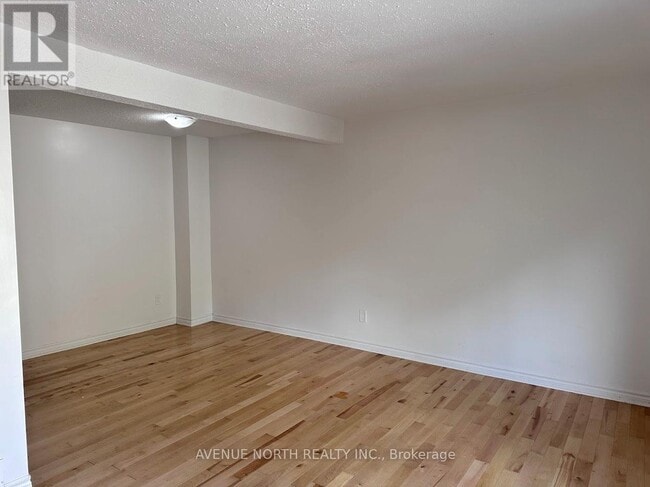 Building Photo - 1460 Foxwell St