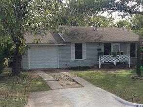 Building Photo - 3617 Bonnie Dr