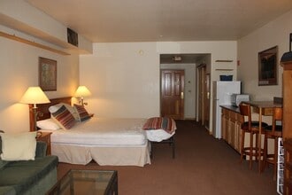 Building Photo - 23110 US-6