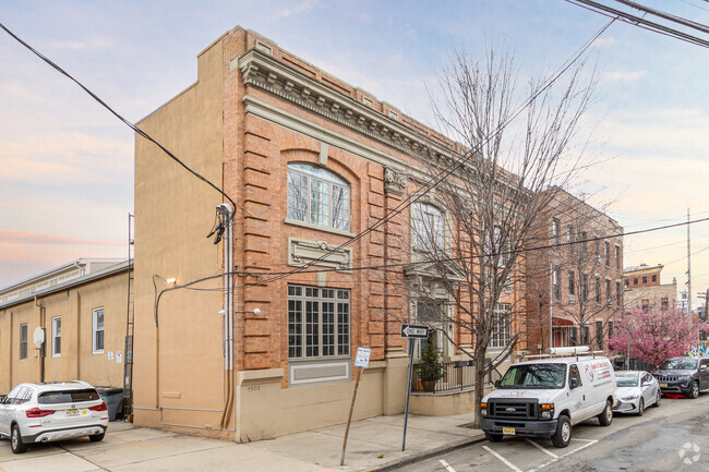 Building Photo - The Bath House