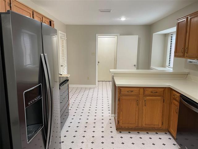 Building Photo - 1402 Sheppard Ln